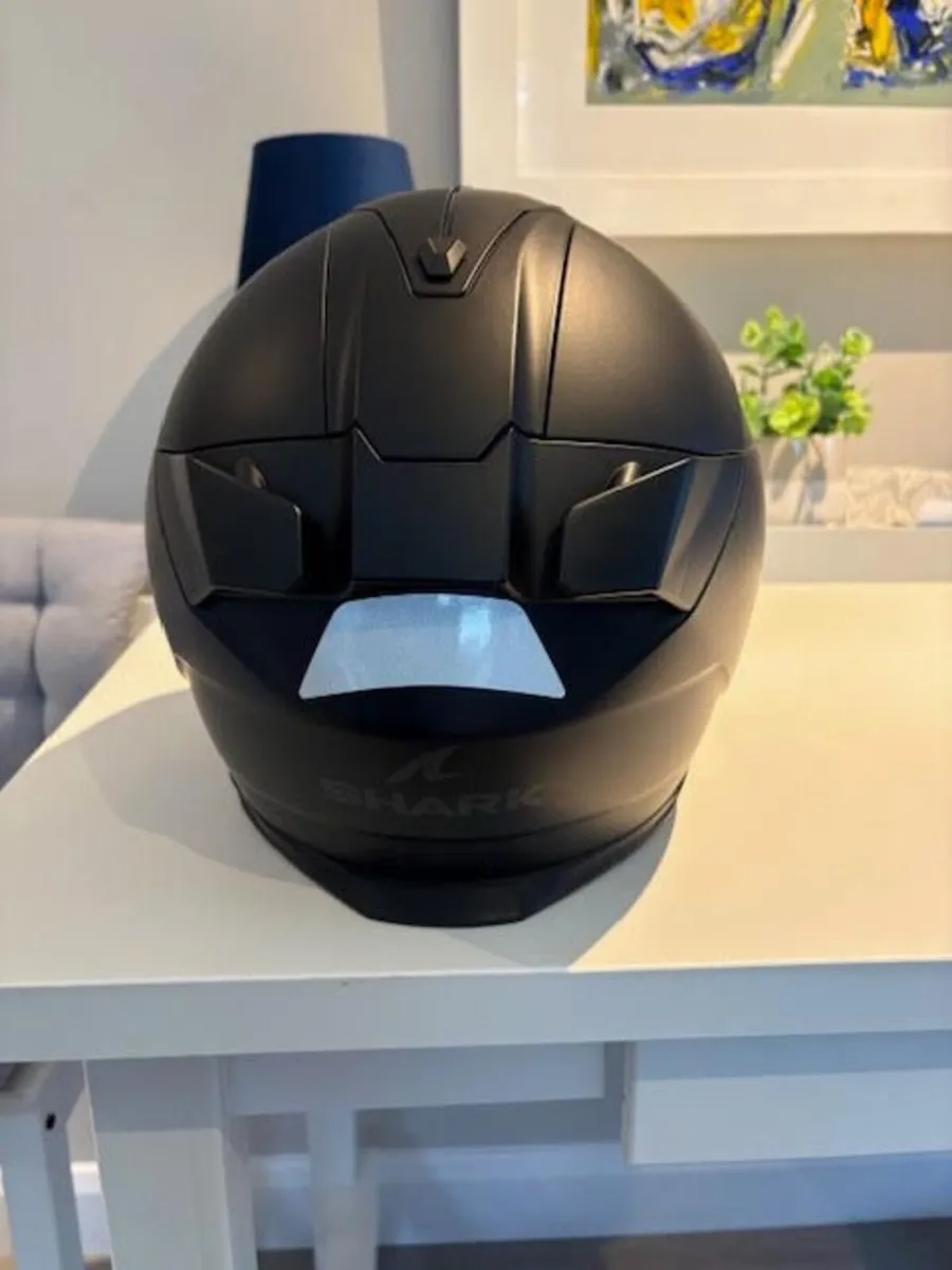 Motor Bike Helmet - Image 4