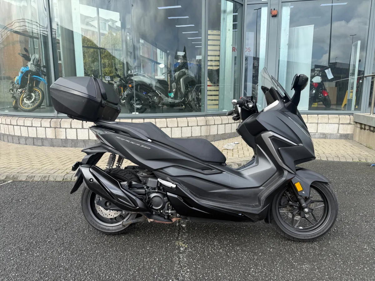 2022 Honda Forza 350 - Image 1