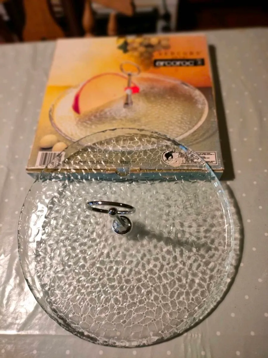 ARCORAC VINTAGE serving plate. New in box. Box not - Image 1