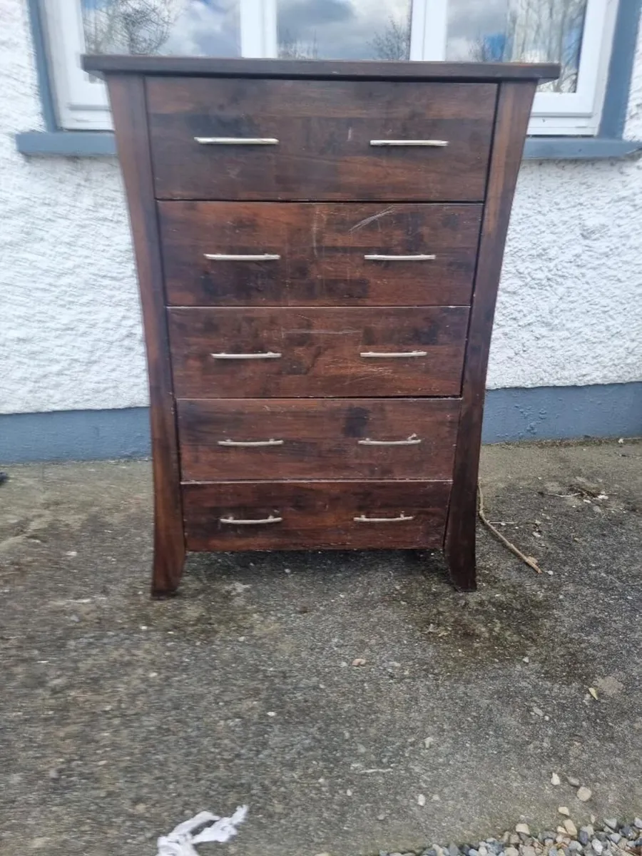Chest of drawers - Image 1