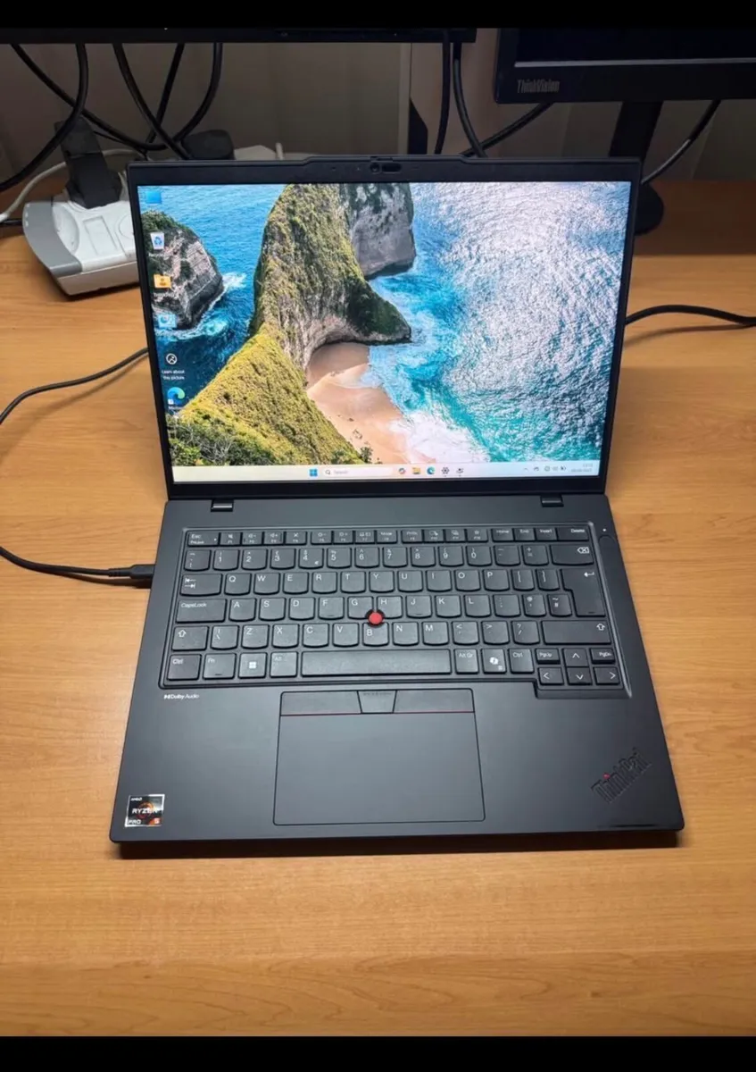 Lenovo Thinkpad Ryzen 5 pro 16/256 - Image 1