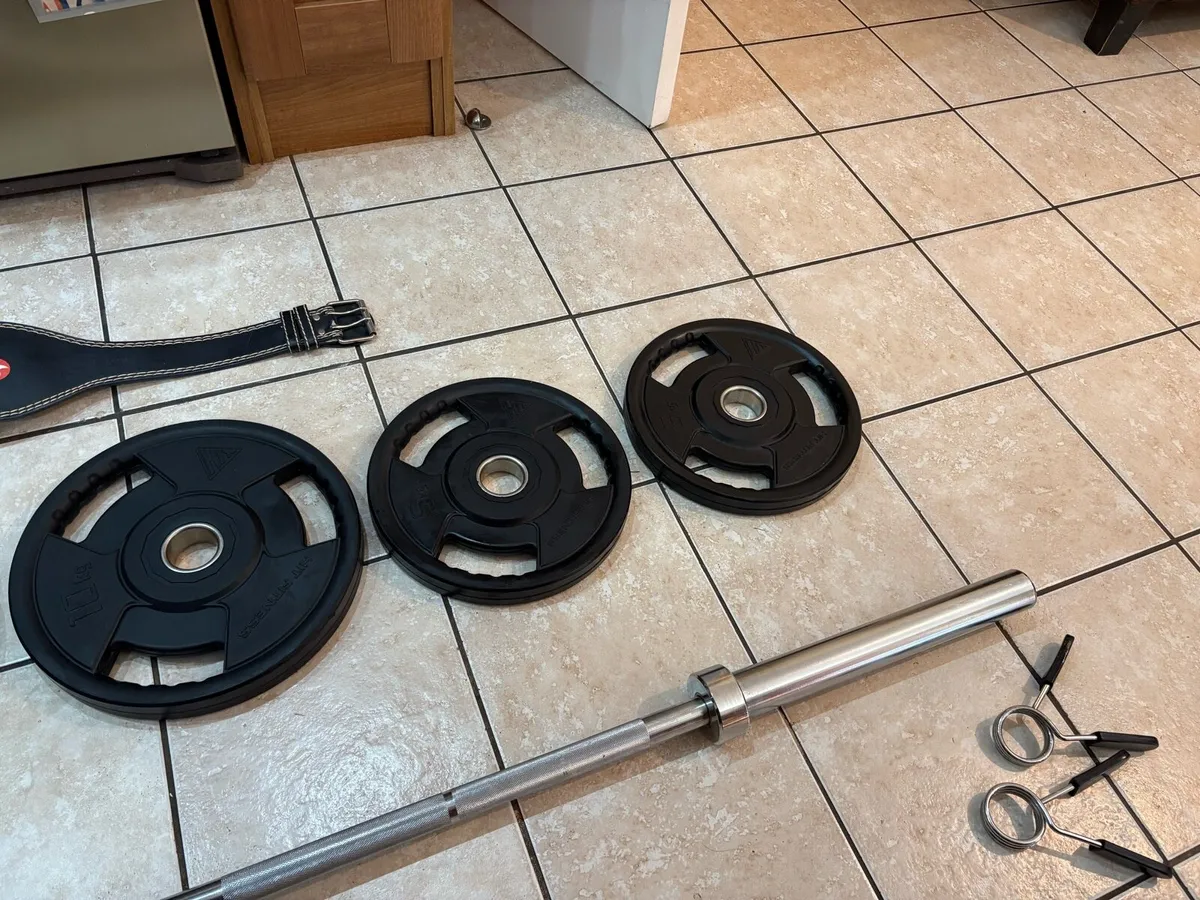 HOGH END URETHANE OLYMPIC WEIGHTS + 7 FOOT BARBELL - Image 4