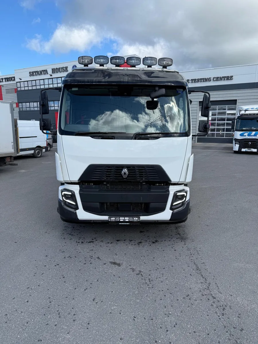 Renault D26 grab truck 2026 - Image 3