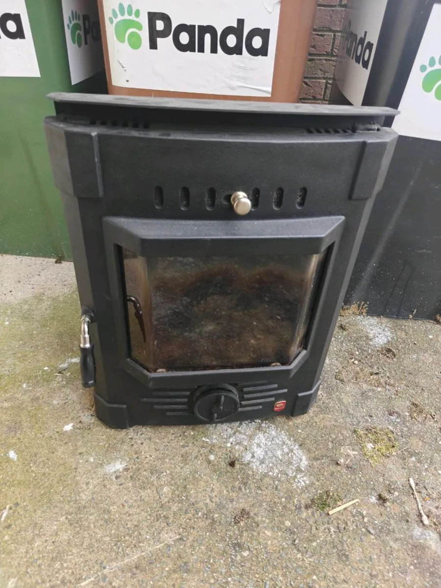Mulberry insert stove - Image 1