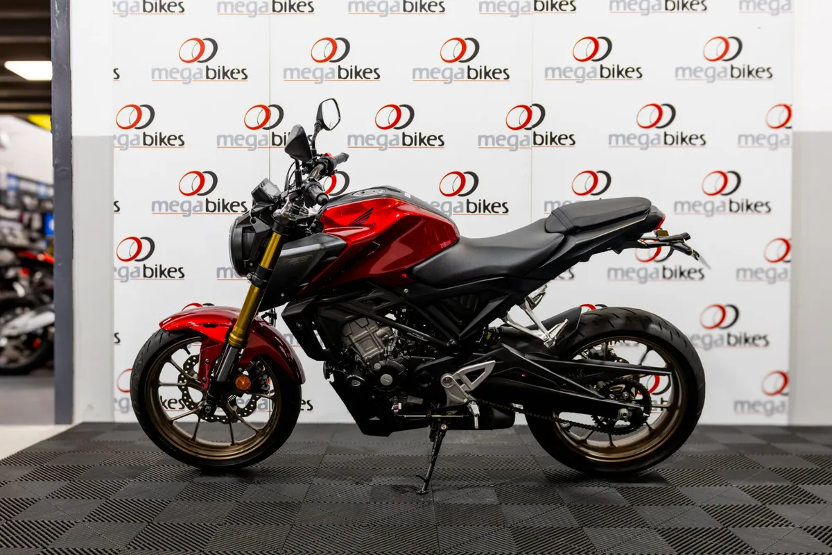 Honda CB125R 2024 - Image 2