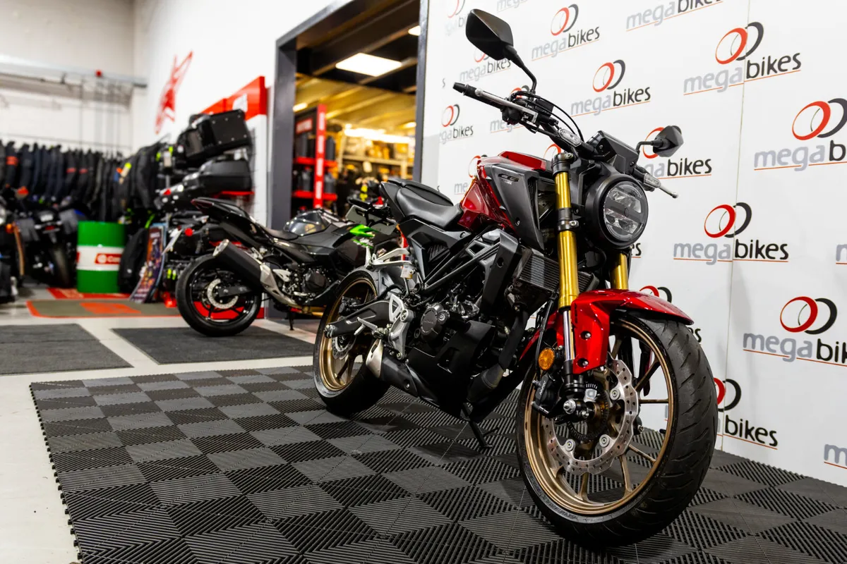 Honda CB125R 2024 - Image 3