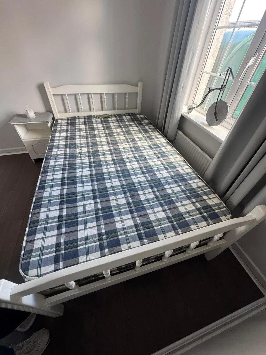 Double Bed - Image 1
