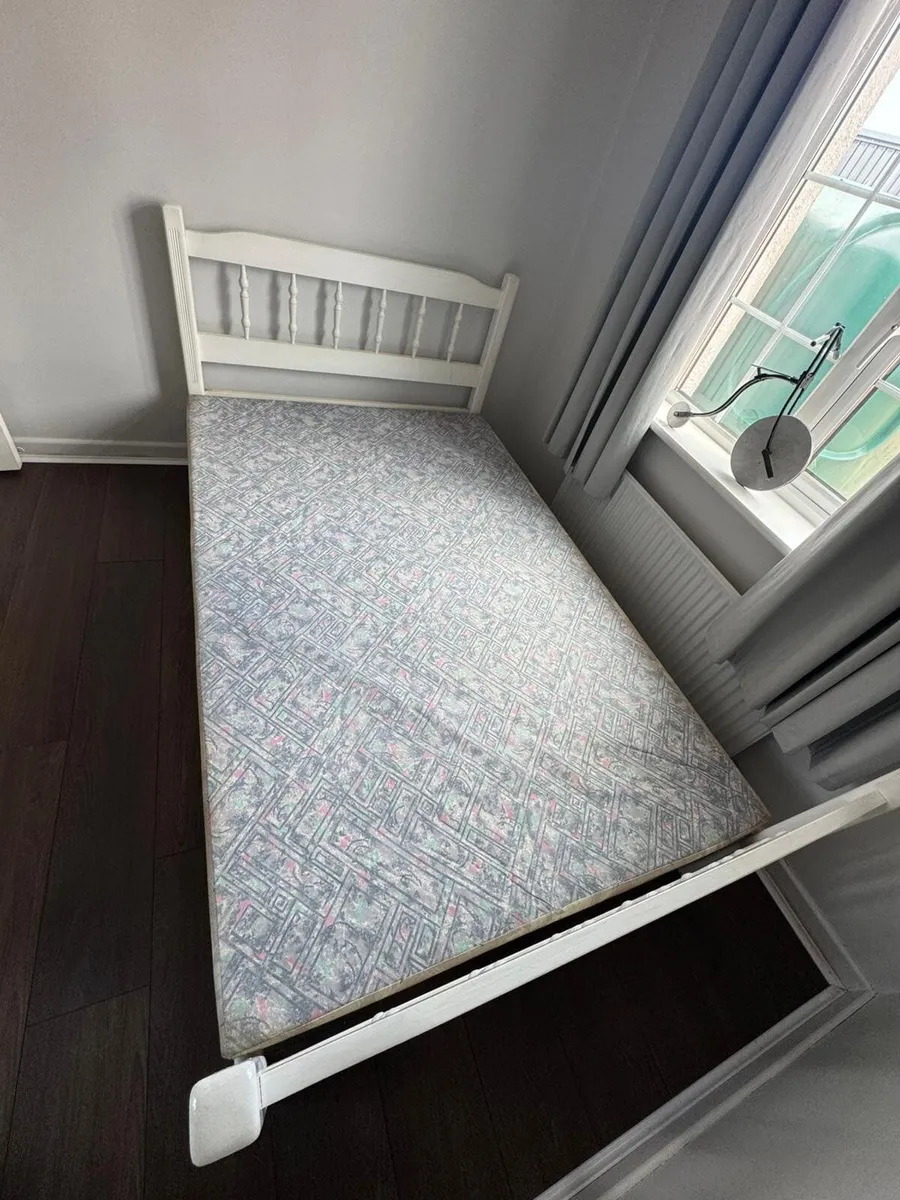 Double Bed - Image 4