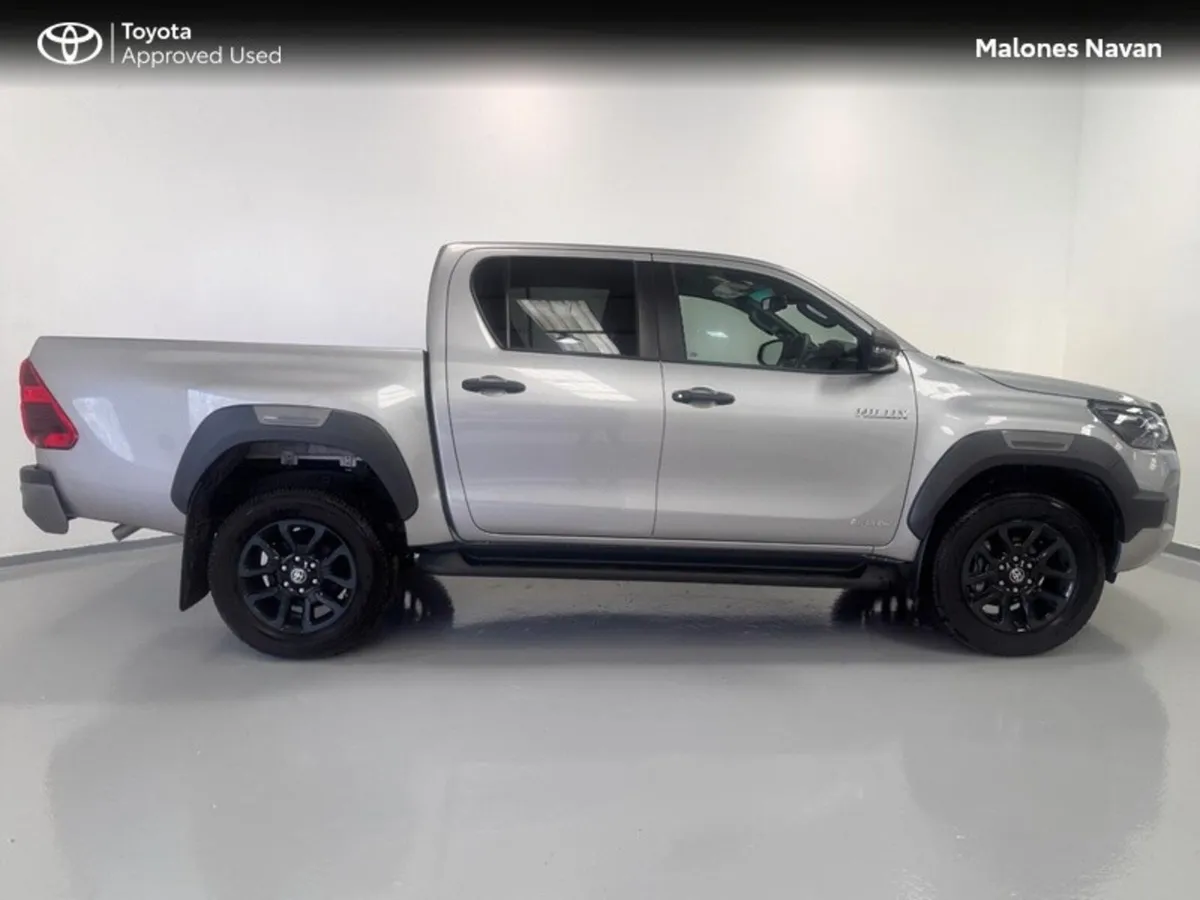 Toyota Hilux HILUX 2.8 INVINCIBLE €48,739 plus vat - Image 3
