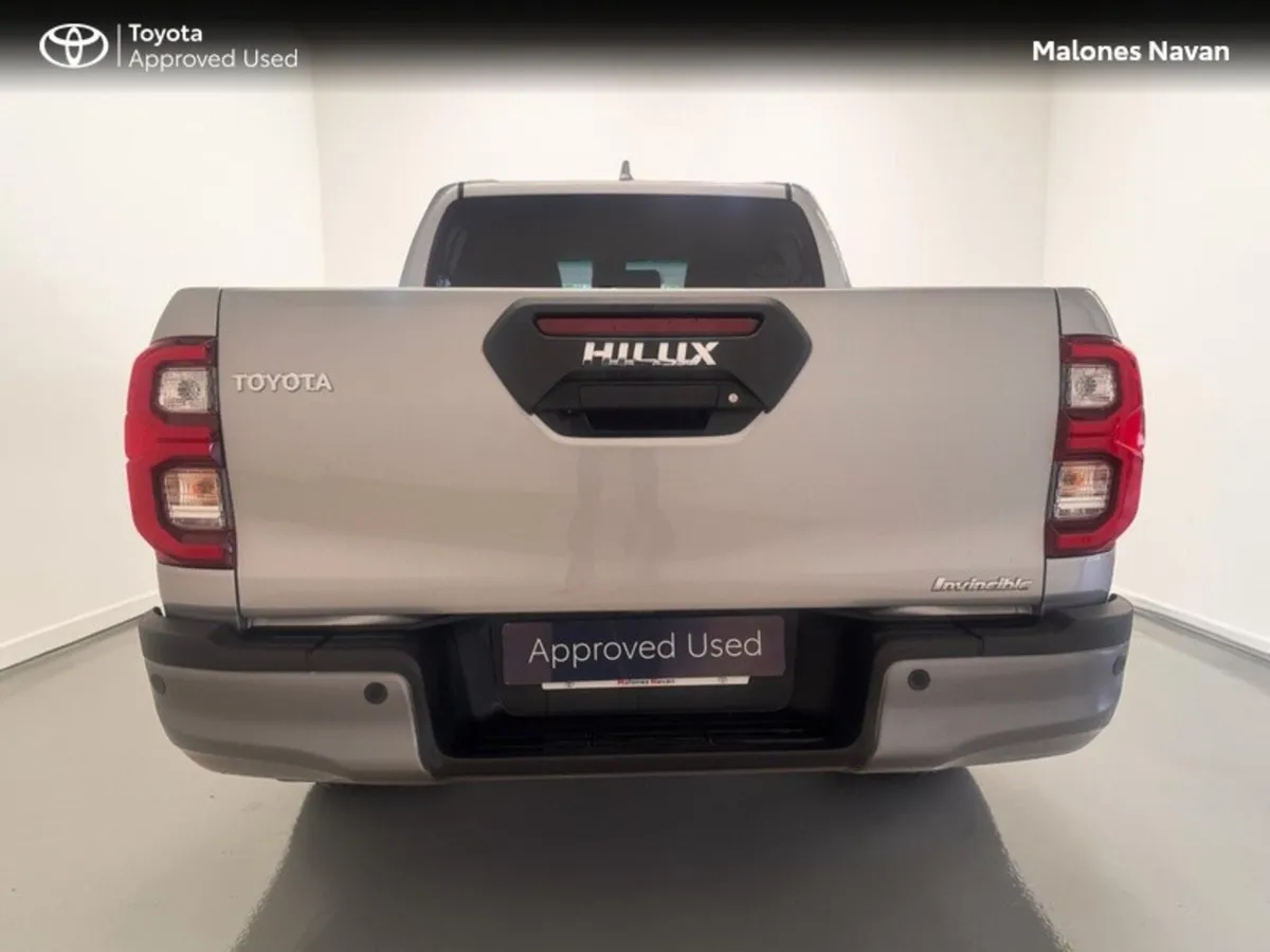 Toyota Hilux HILUX 2.8 INVINCIBLE €48,739 plus vat - Image 4
