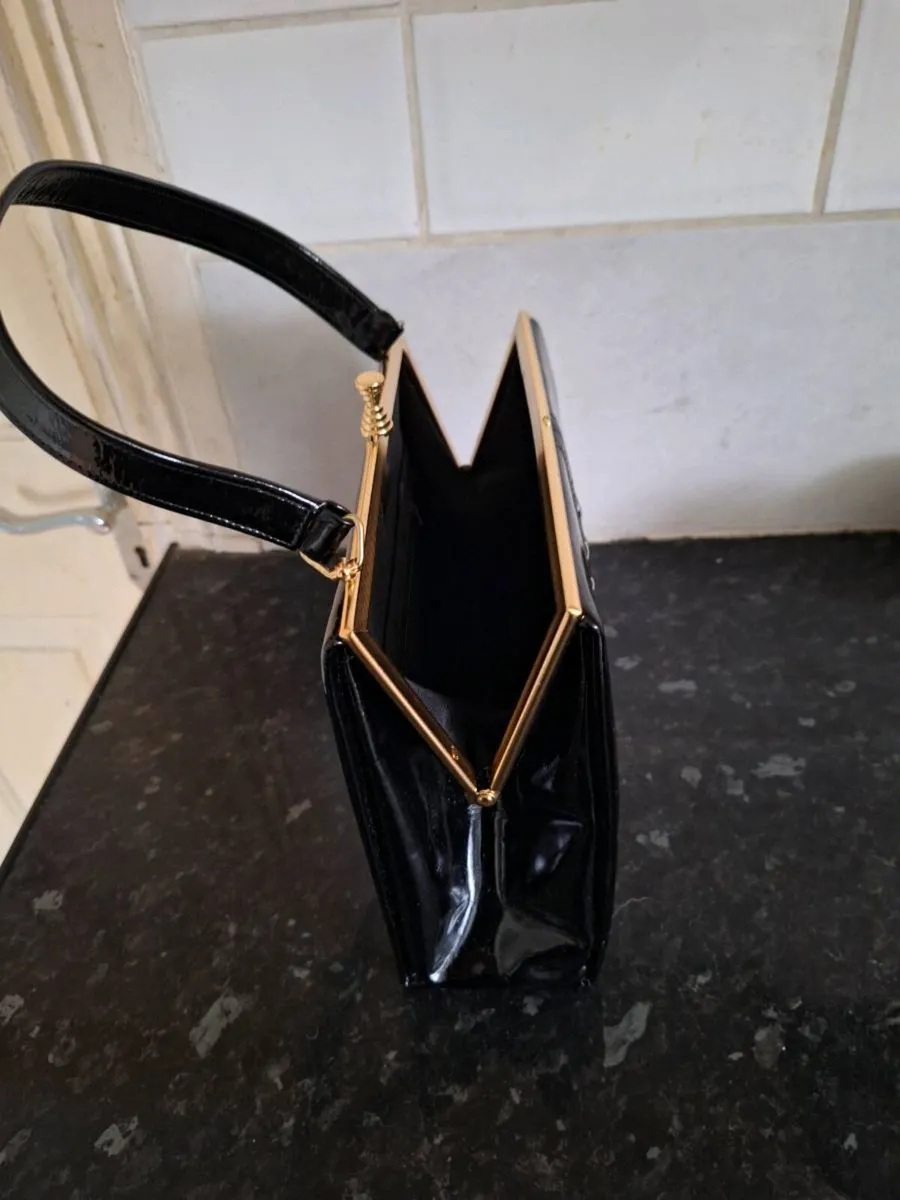 Genuine vintage Clarks patent leather handbag - Image 3