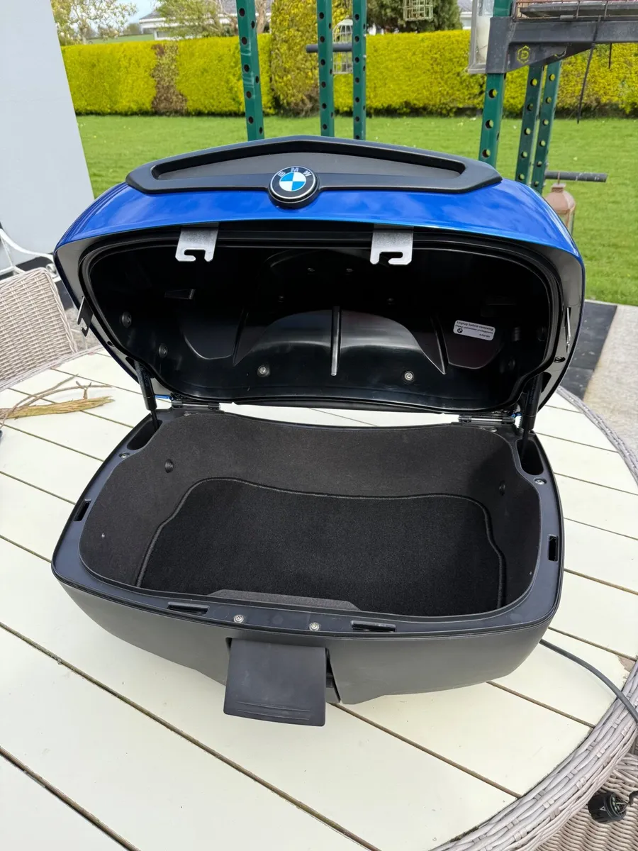 BMW 49L Top Box - Image 4
