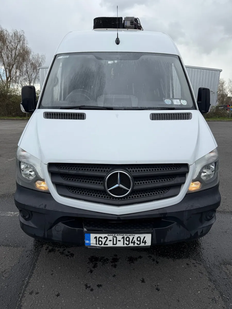 2016 Mercedes sprinter fridge van - Image 2