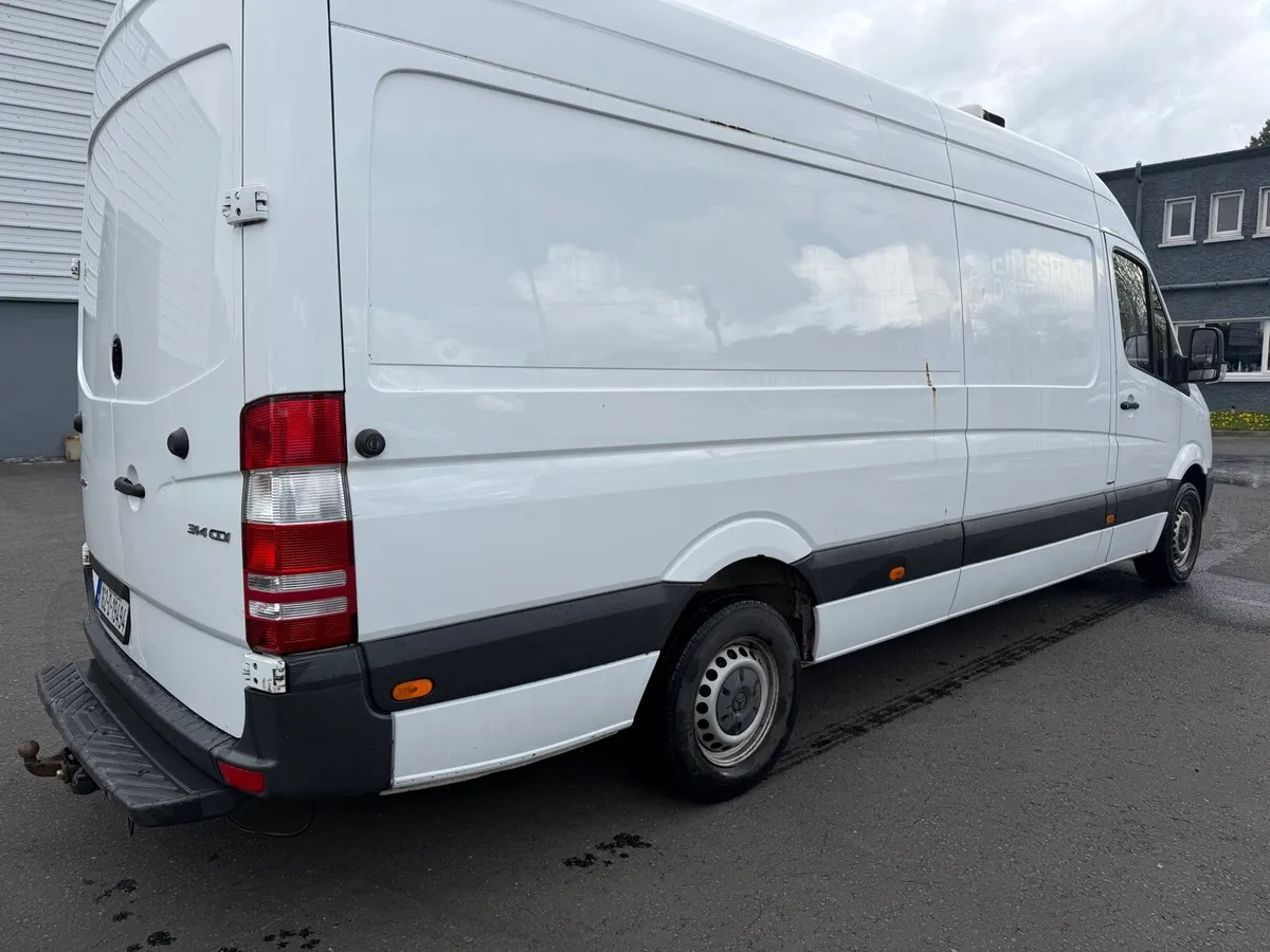 2016 Mercedes sprinter fridge van - Image 4