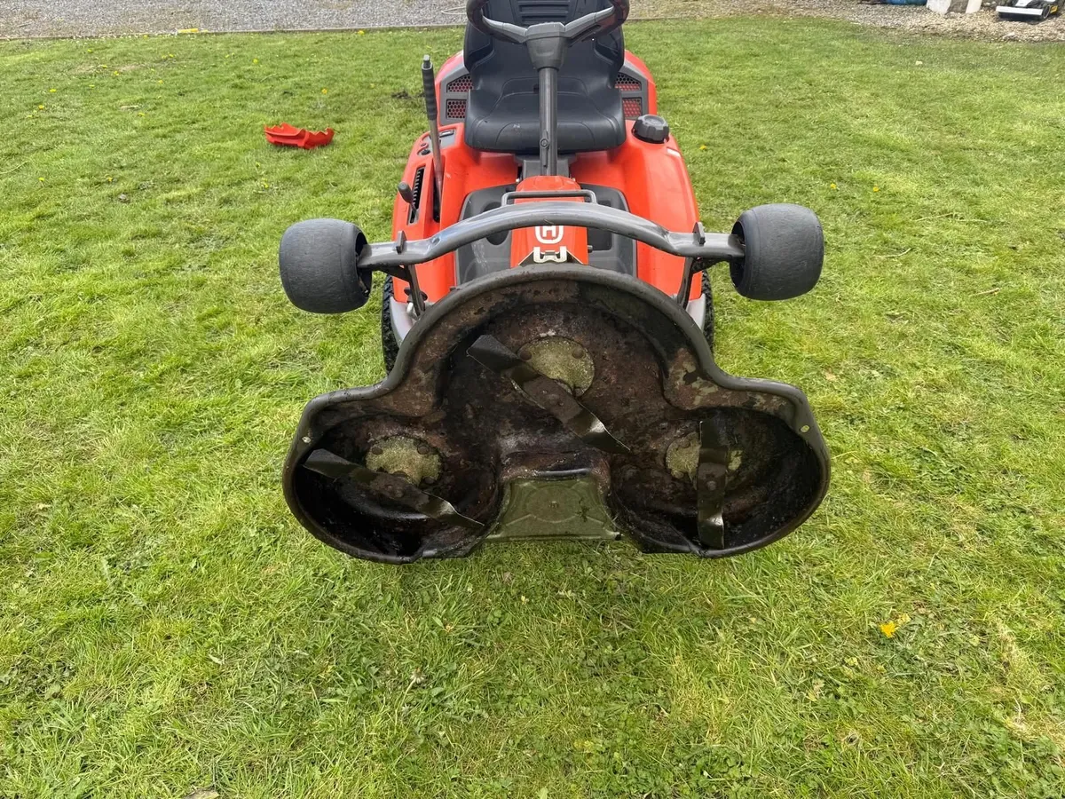 Husqvarna R 214C Rider c/w 94cm deck - Image 4