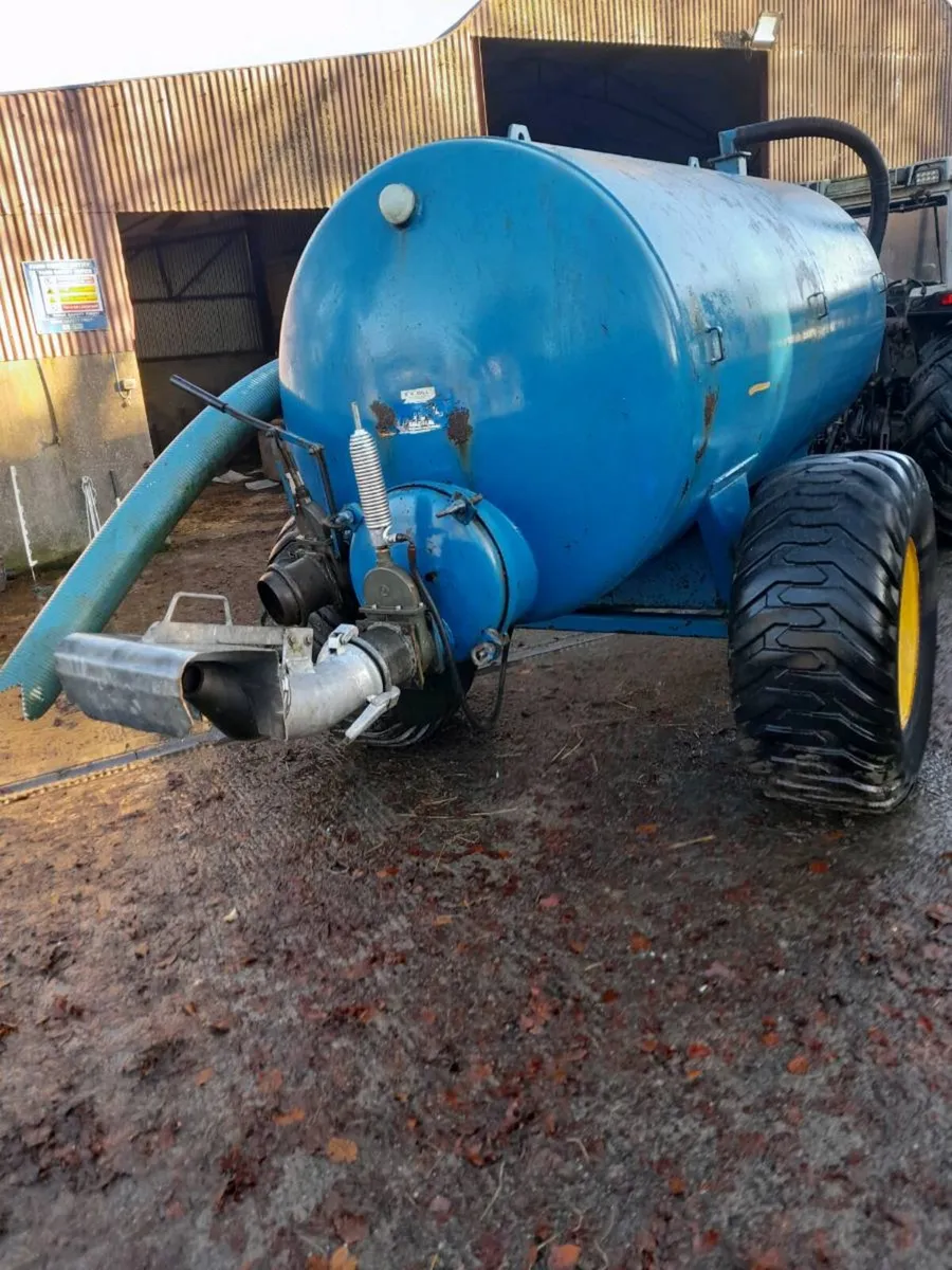 Tanco 1100 gal tanker - Image 1