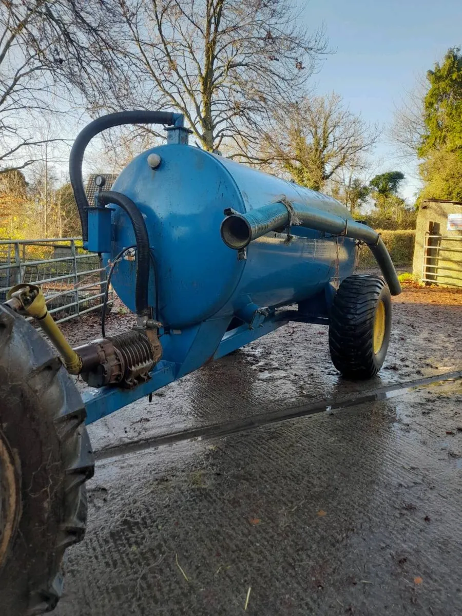 Tanco 1100 gal tanker - Image 2