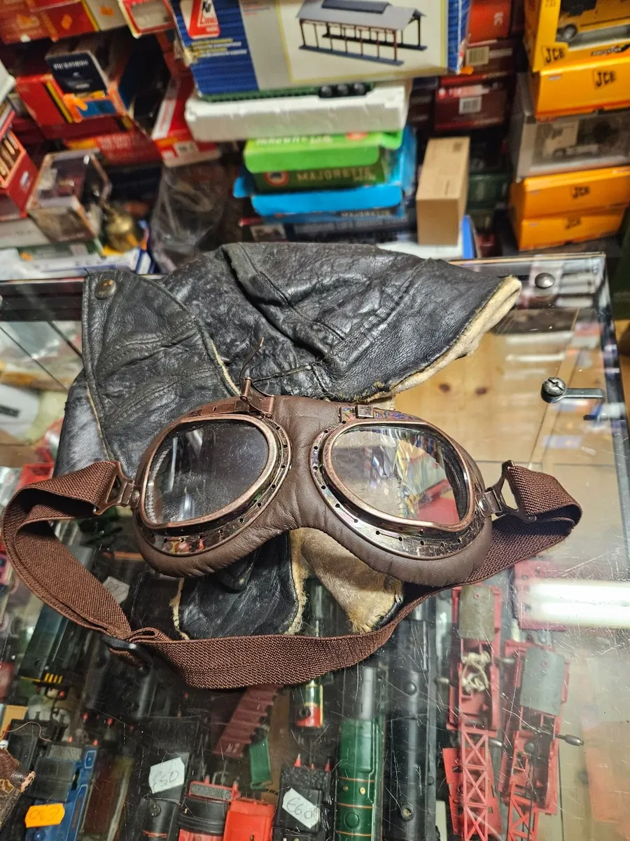 Vintage Flying Cap with Reproduction Goggles - Image 1