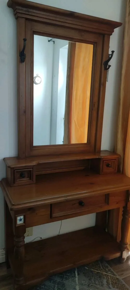 Hall dressing table - Image 2