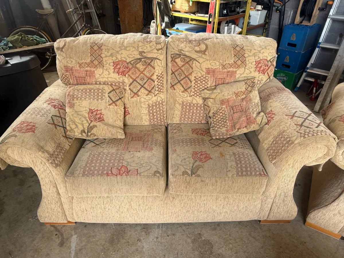 Free Couch - Image 3