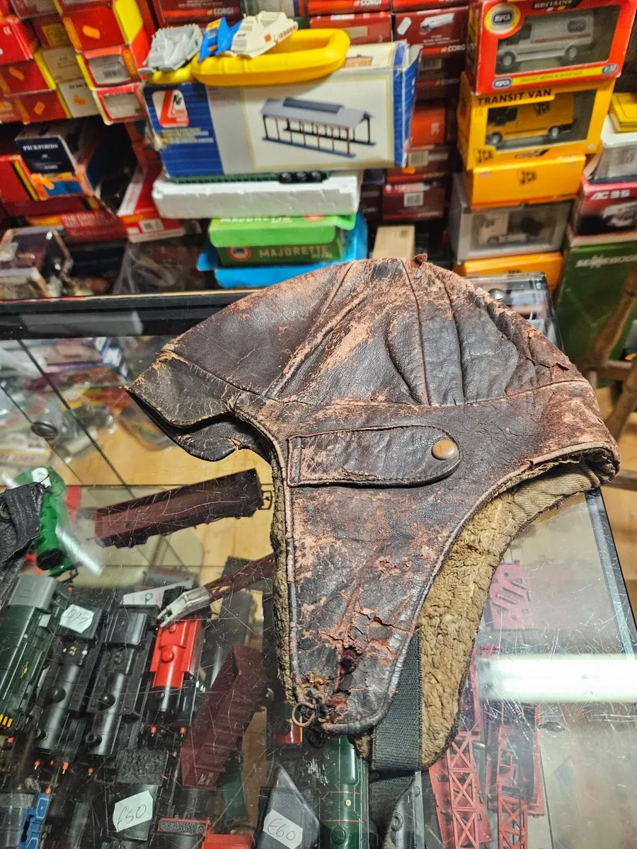 Vintage Flying Cap - Image 2