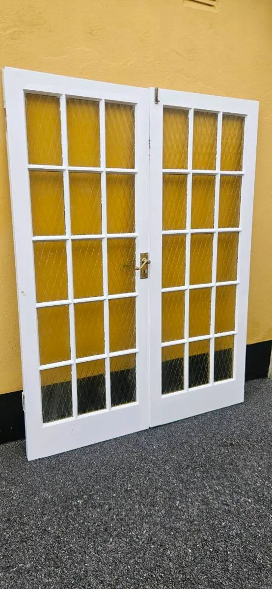 Internal doors - Image 1