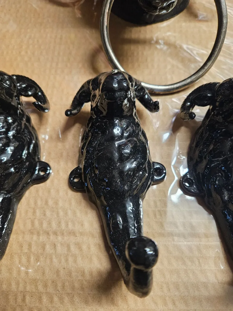 Vintage Cast iron Rams Head Coat Hangers - Image 4