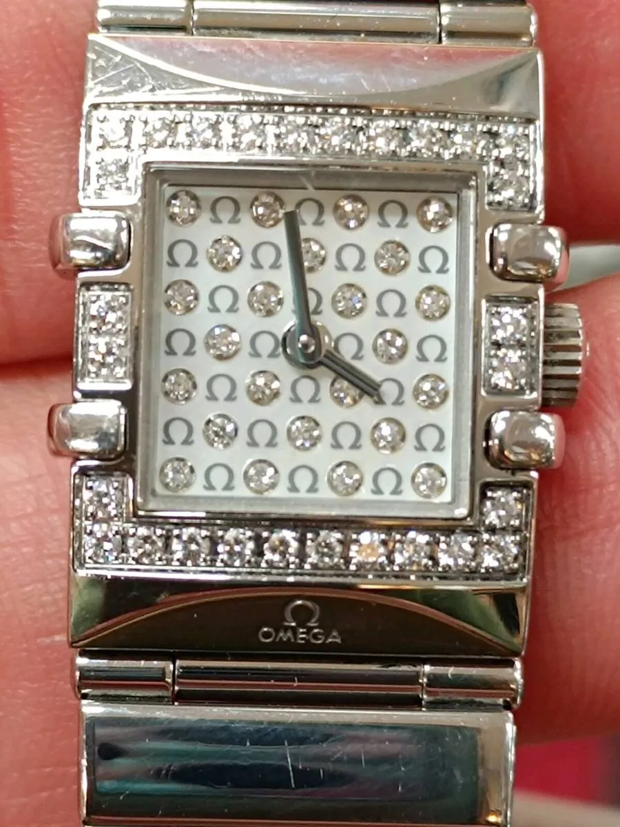Ladie's Omega Constellation Quadra Diamond Dial - Image 1