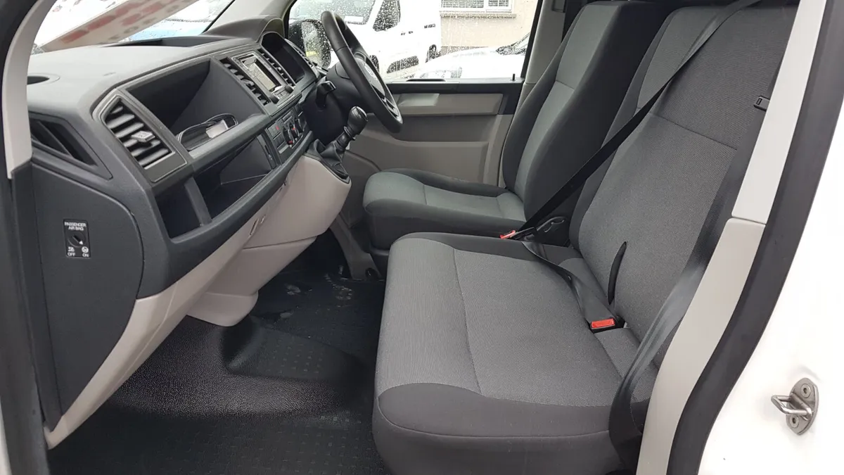 Volkswagen Transporter LWB 102BHP VAT INVOICE - Image 4