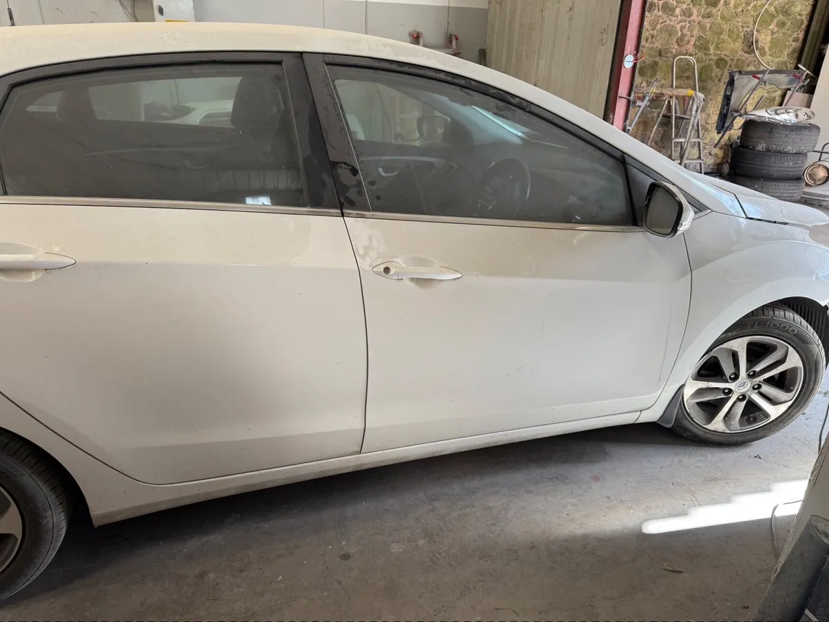 Hyundai i30 1.6 diesel - Image 3