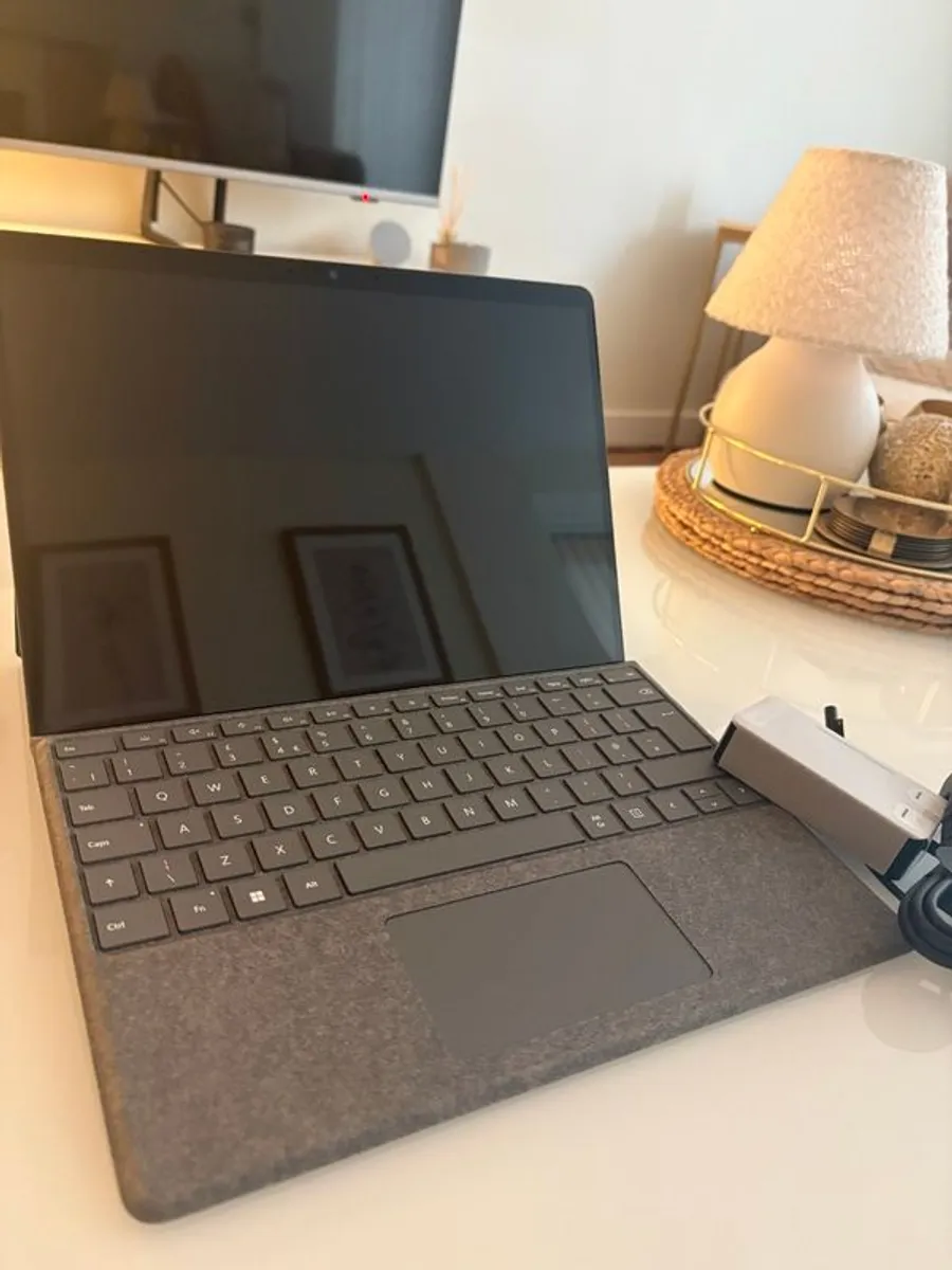 Like New Surface Pro 9 Model 2038 - Image 2