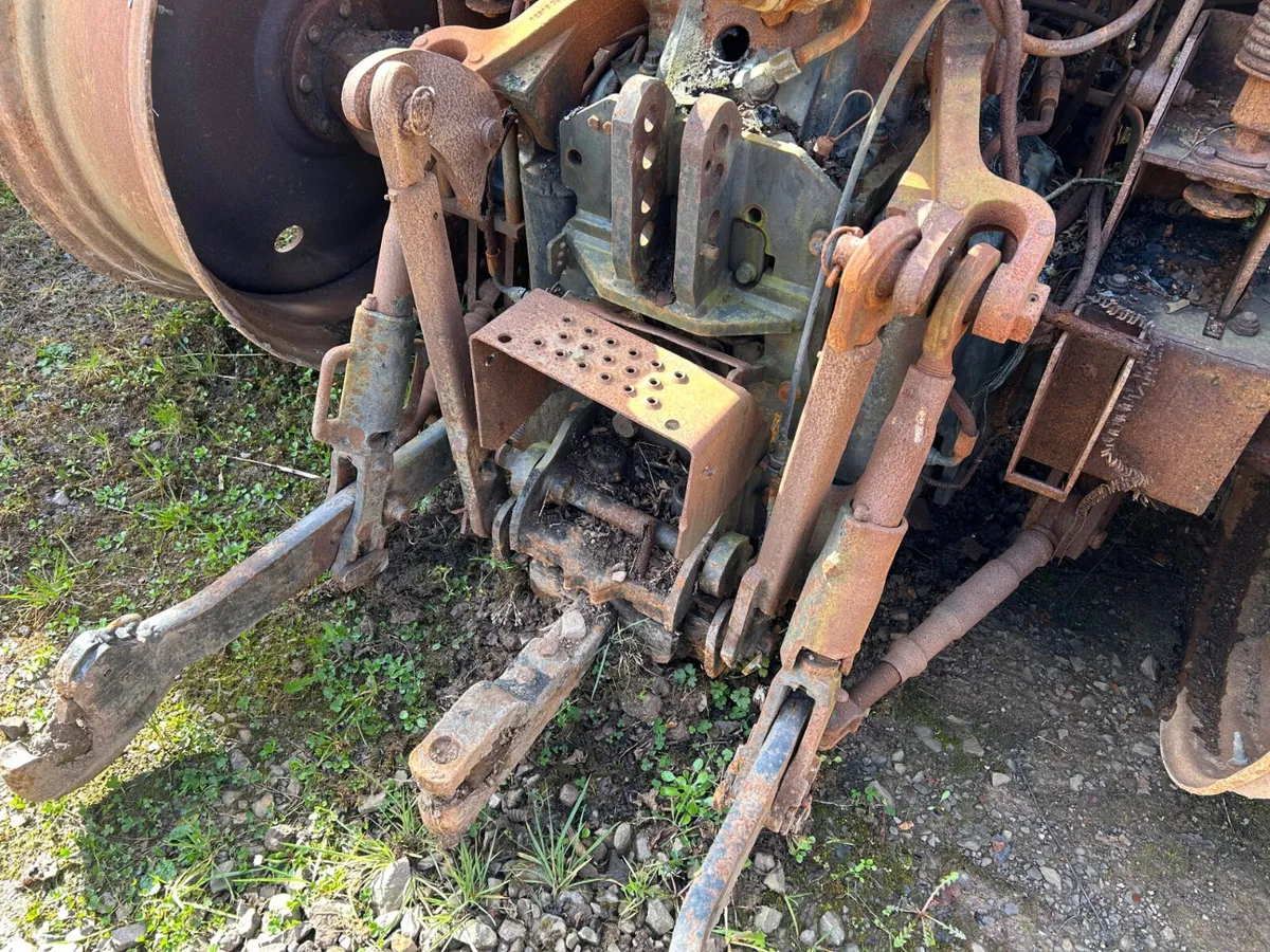 Dromone Hitch To Suit Claas 656 - Image 1