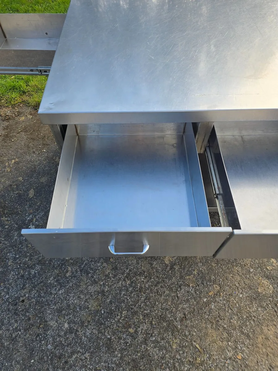 Heavy Duty - Commercial Prep Table - Mobile - Image 3
