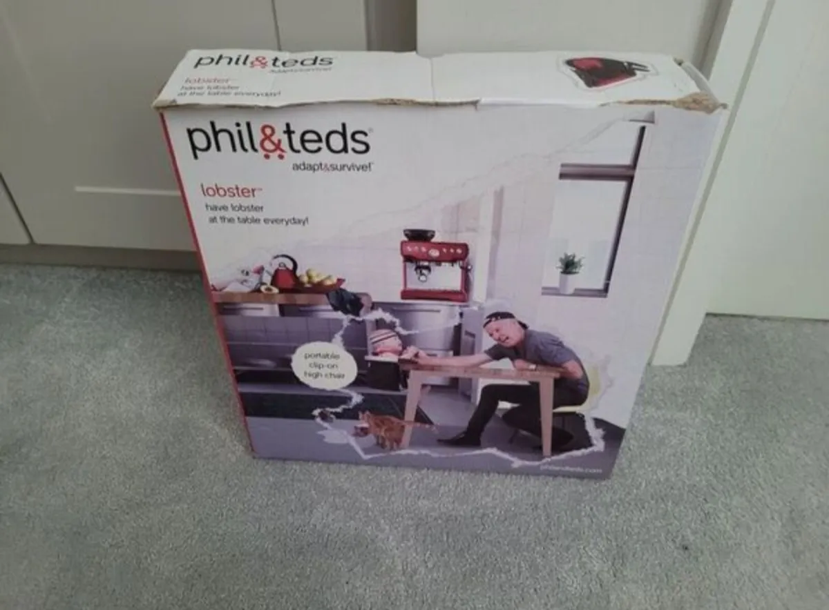 Phil and Ted's Lobster Portable Highchair - Image 1