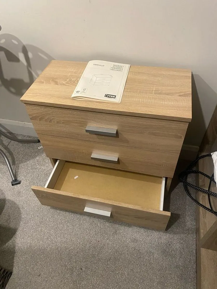 3 drawer chest - Image 4