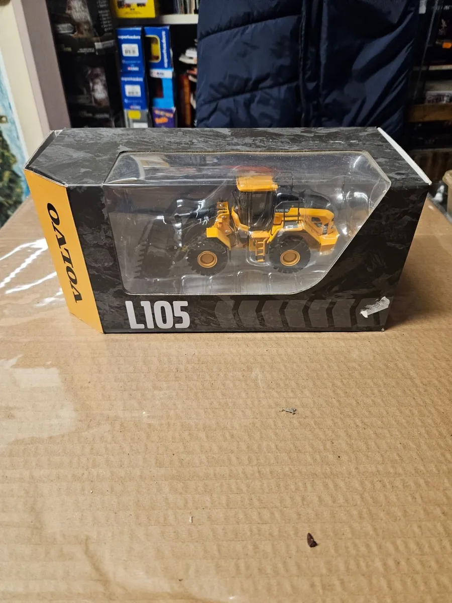 Corgi Motorart Volvo Loader 1.50 - Image 1