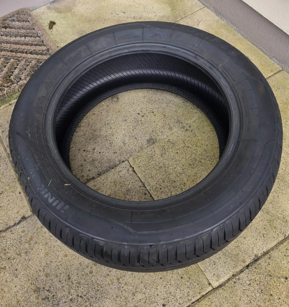 225/55R17 Tyre (Like New) - Image 1