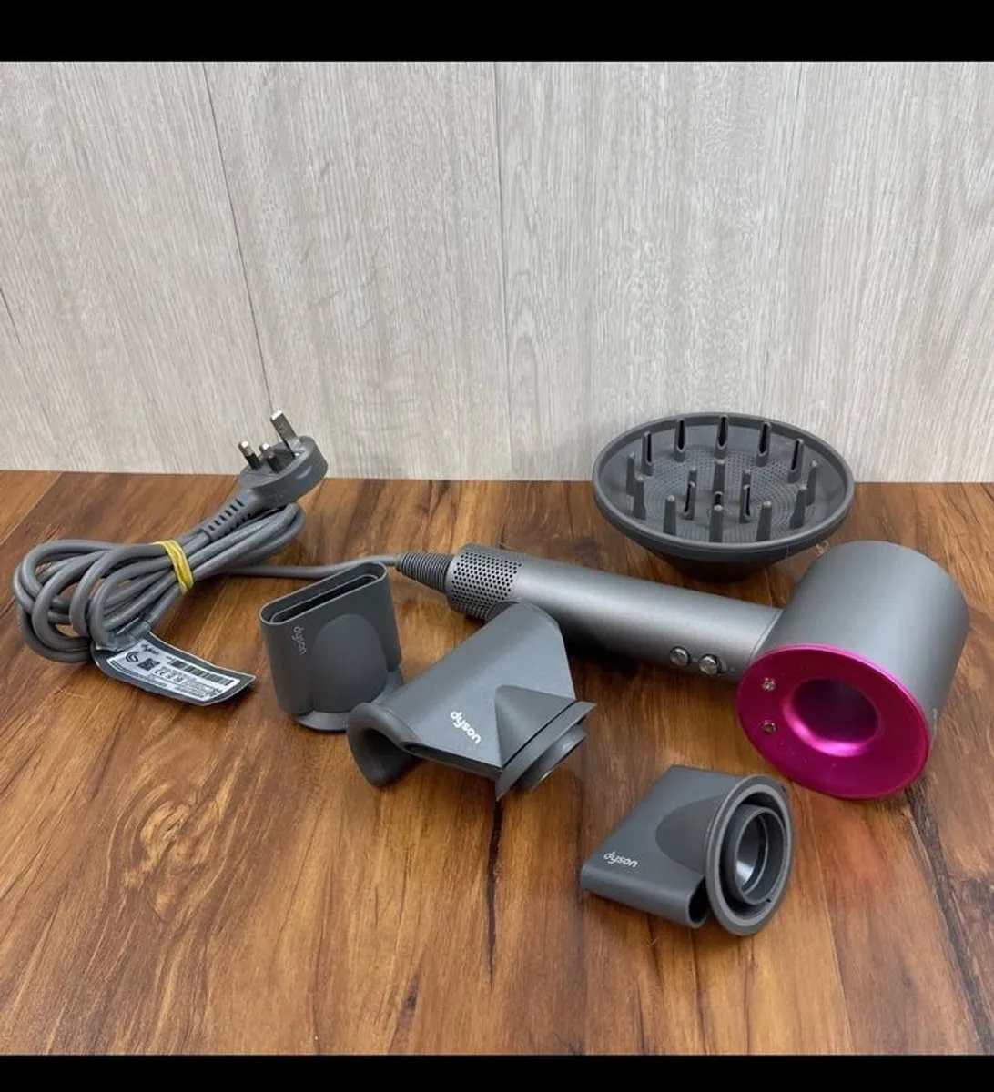 Dyson supersonic hairdryer - Image 1