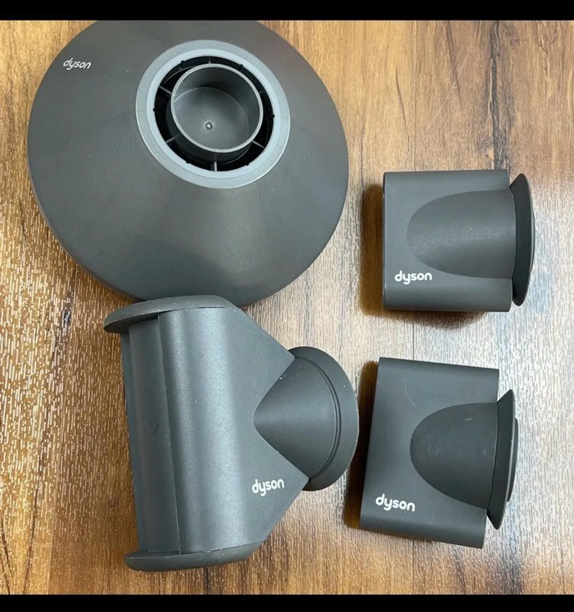 Dyson supersonic hairdryer - Image 2