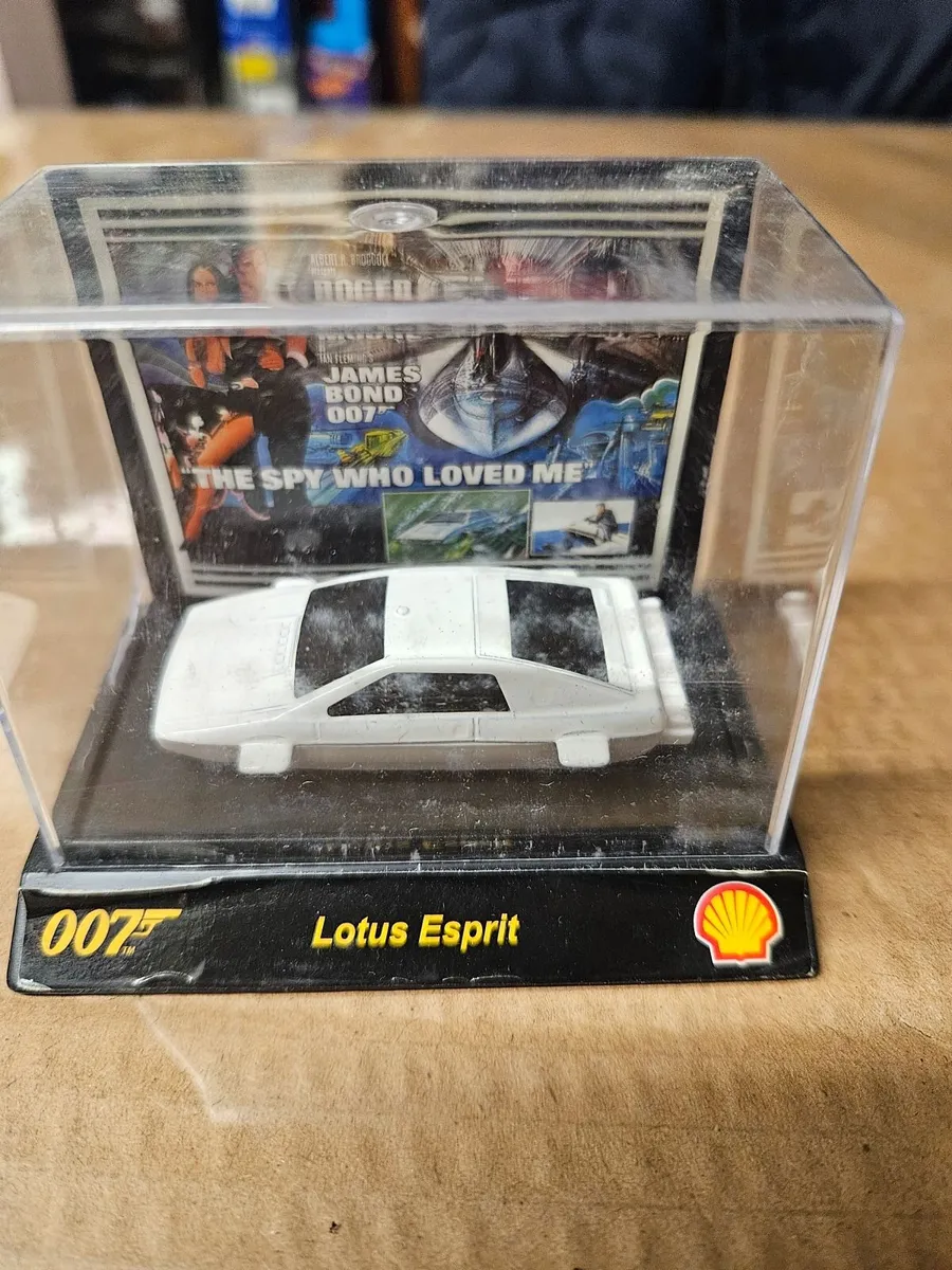 Corgi James Bond Lotus The Spy Who Loved Me - Image 2