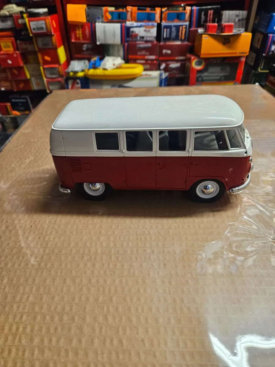 Corgi Solido VW Minibus - Image 4