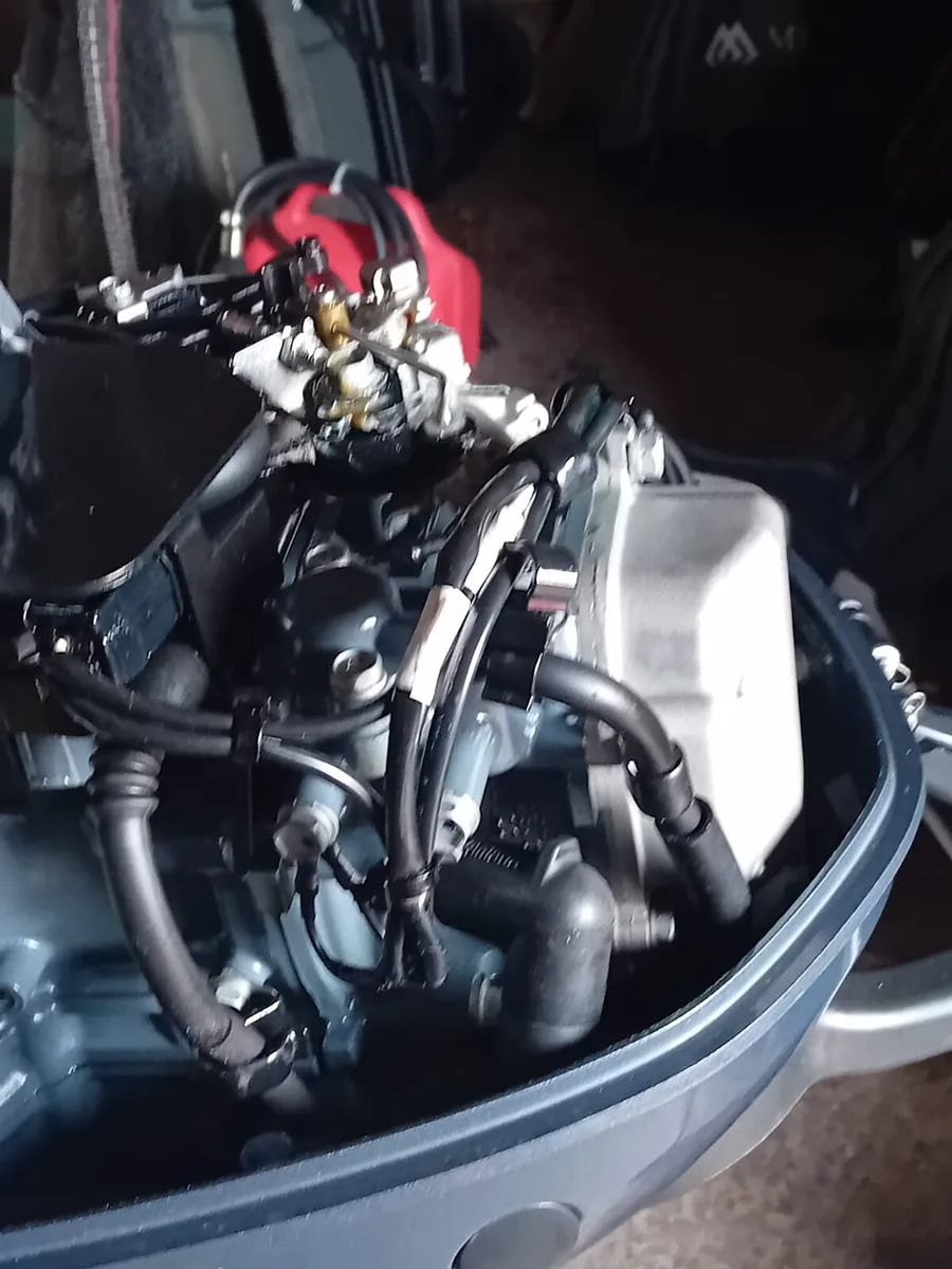 Boat engine - Image 4