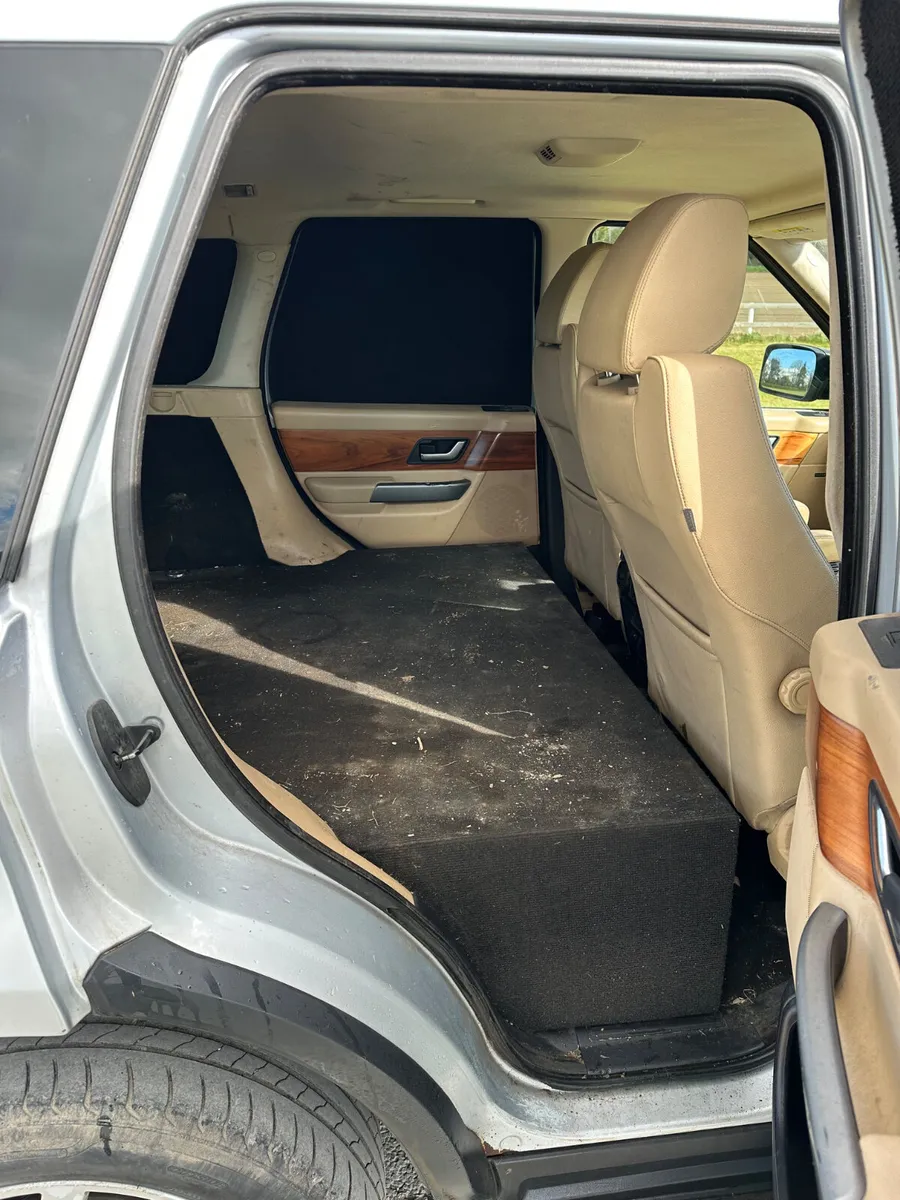 Range Rover Sport Commercial 2008 DOE 11/26 - Image 4