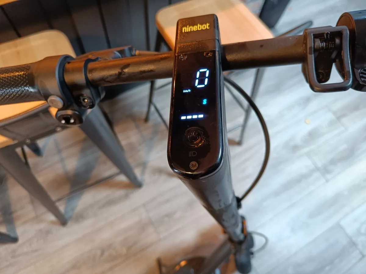 Ninebot Kickscooter Max G2 - Image 3