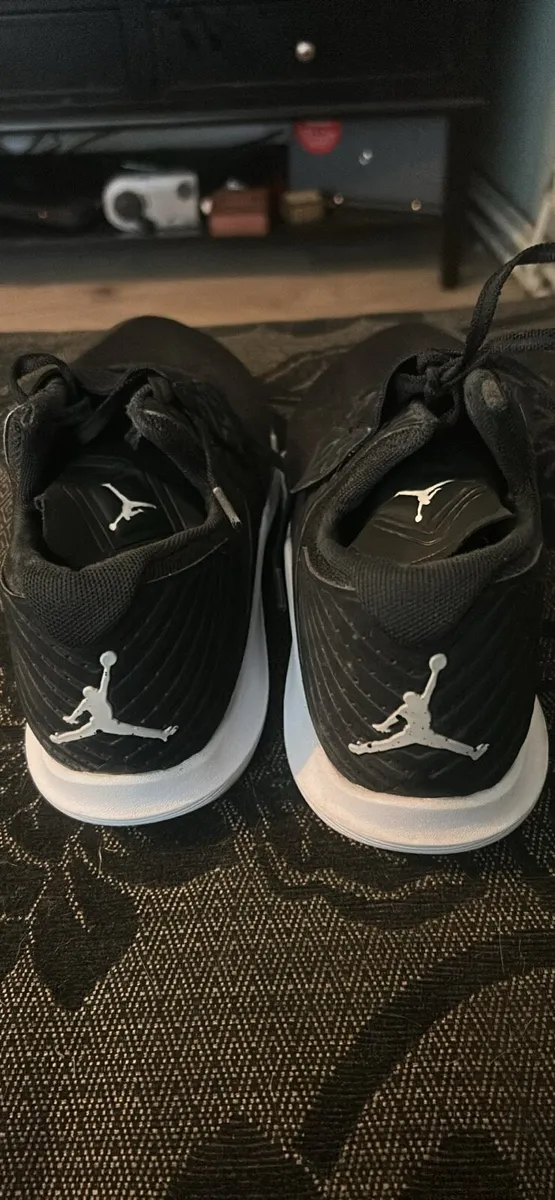 Nike Jordan Basketball Shoes - Image 4