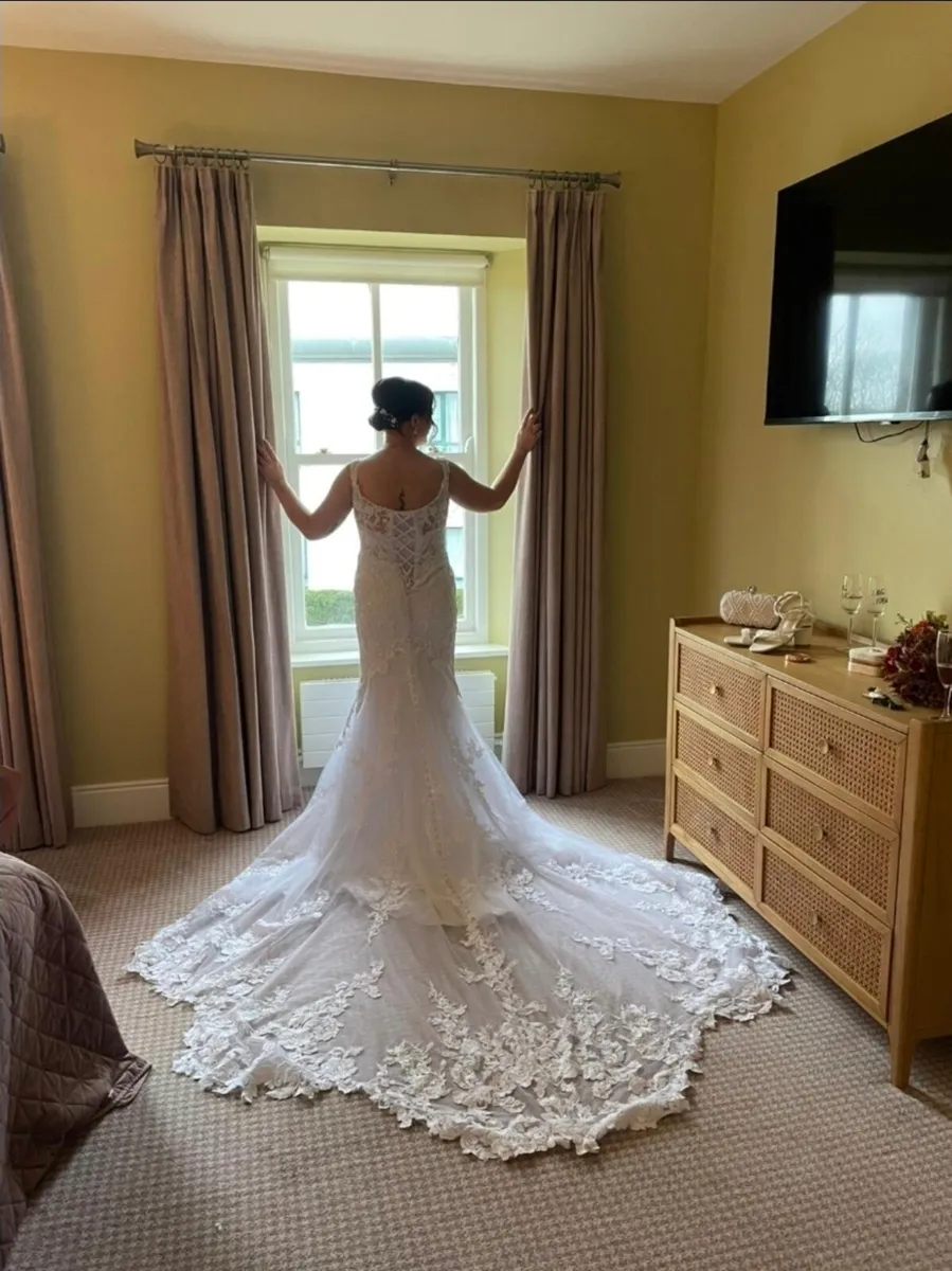 Essence of Australia Wedding Dress - Image 4