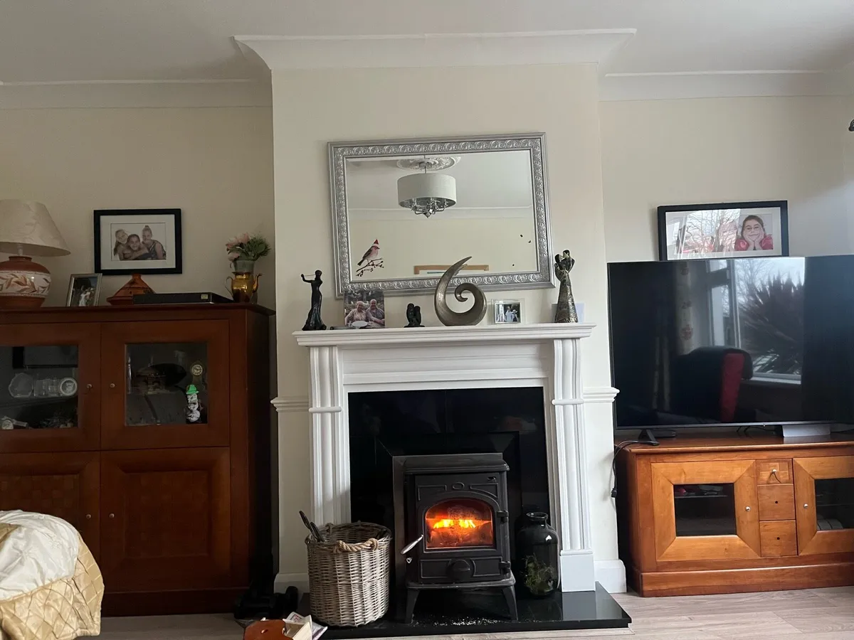 Mantle piece and surround - Image 1