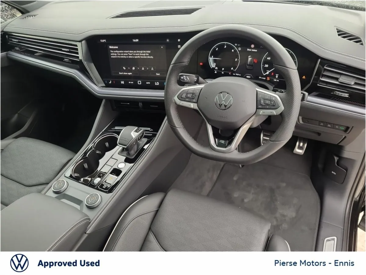 Volkswagen Touareg Final Edition Commercial  3.0TD - Image 3