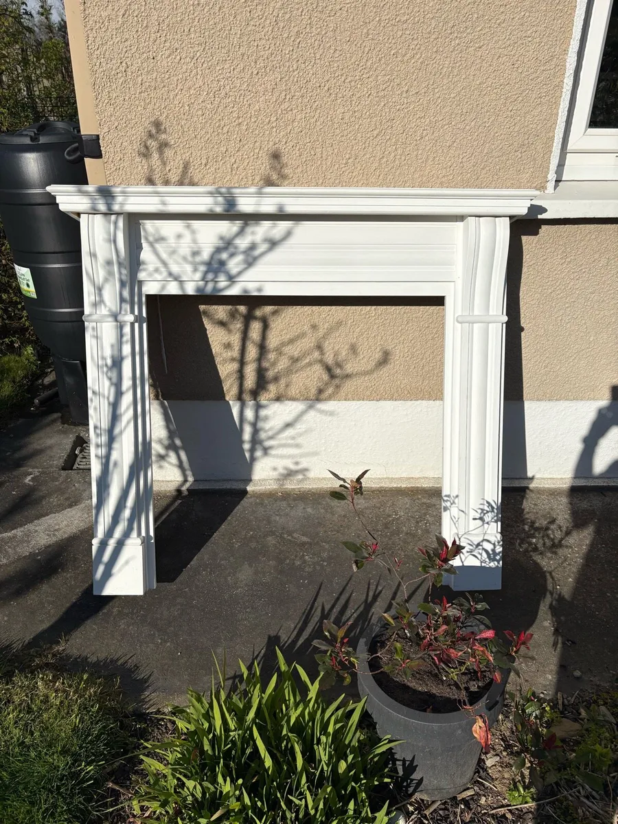 Mantle piece and surround - Image 3