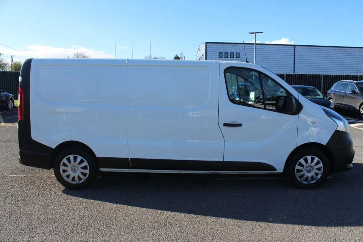 Nissan NV300 NV300 LWB 120 SV 1300 AC MY20-TENDER - Image 3